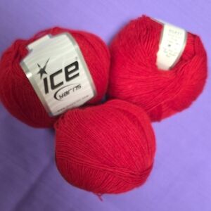 Ice Yarns Red Yarn Bundle